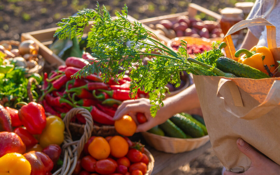 Zdrowe wybory na co dzień: 10 małych zmian w kuchni, które dają duży efekt